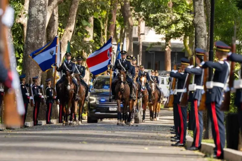 Official Visit: President of Costa Rica Visits El Salvador [December 2025]